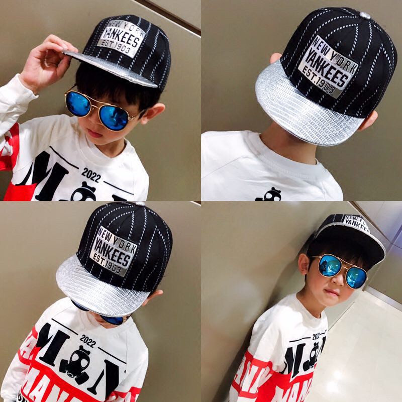 Mũ Lưỡi Trai Trơn Màu Thêu Chữ Cho Bé