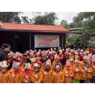 Mũ len trẻ em từ thiện