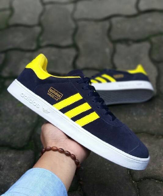 Giày Adidas Gazelle Super London To Manchester 100% Made In Vietnam