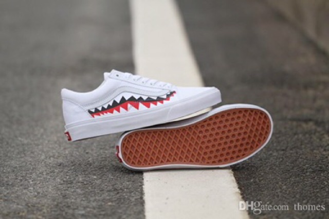 Giày vans răng cá mập old skool bape shark tooth