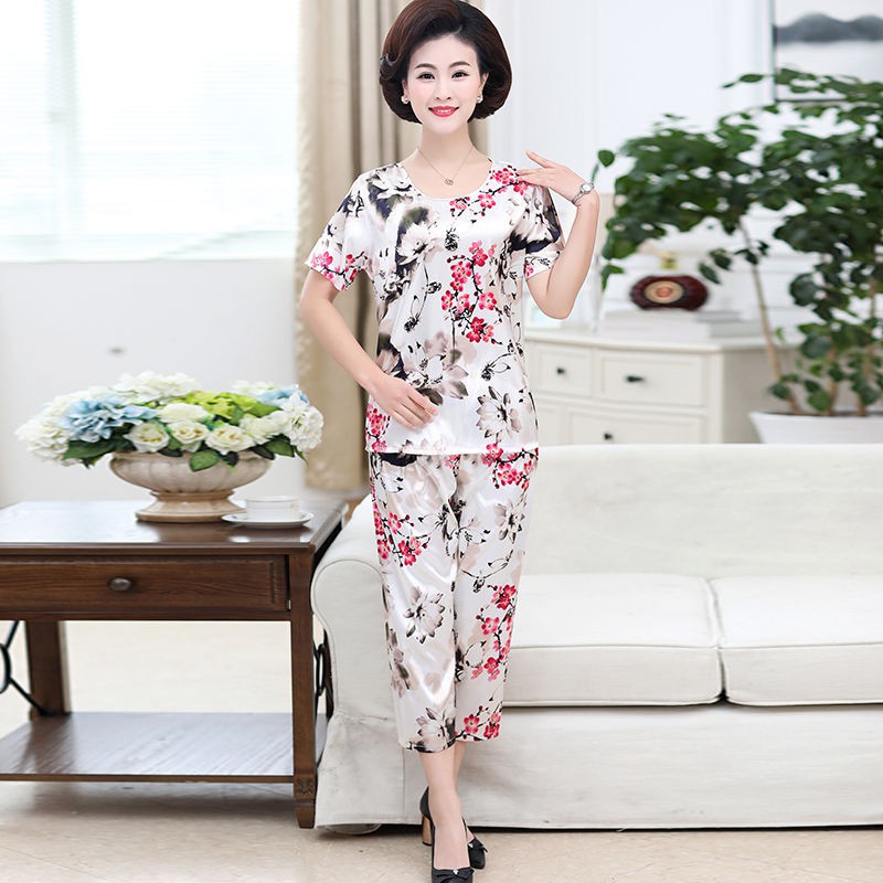 Bộ Đồ Ngủ Ngắn Tay Bằng Lụa Dành Cho Phụ Nữ Trung Niên | BigBuy360 - bigbuy360.vn