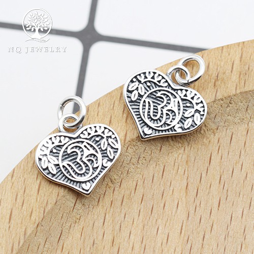 Mặt dây chuyền bạc hình trái tim họa tiết hoa văn- NQ Jewelry