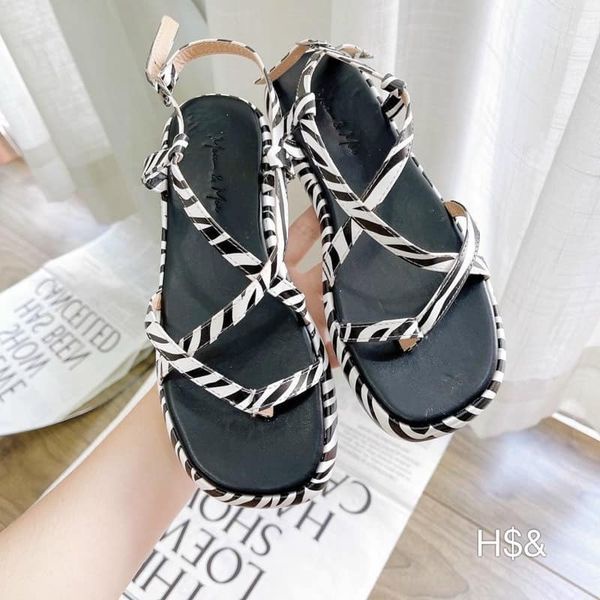 Hàng loại 1 - Dép đế bánh mì quai hậu kẹp ngón thời trang