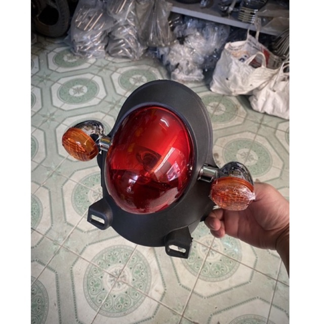 Nguyên cụm đèn hậu scoopy