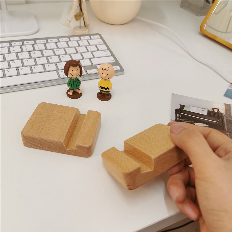 Giá đỡ điện thoại bằng gỗ chất lượng cao tiện dụng