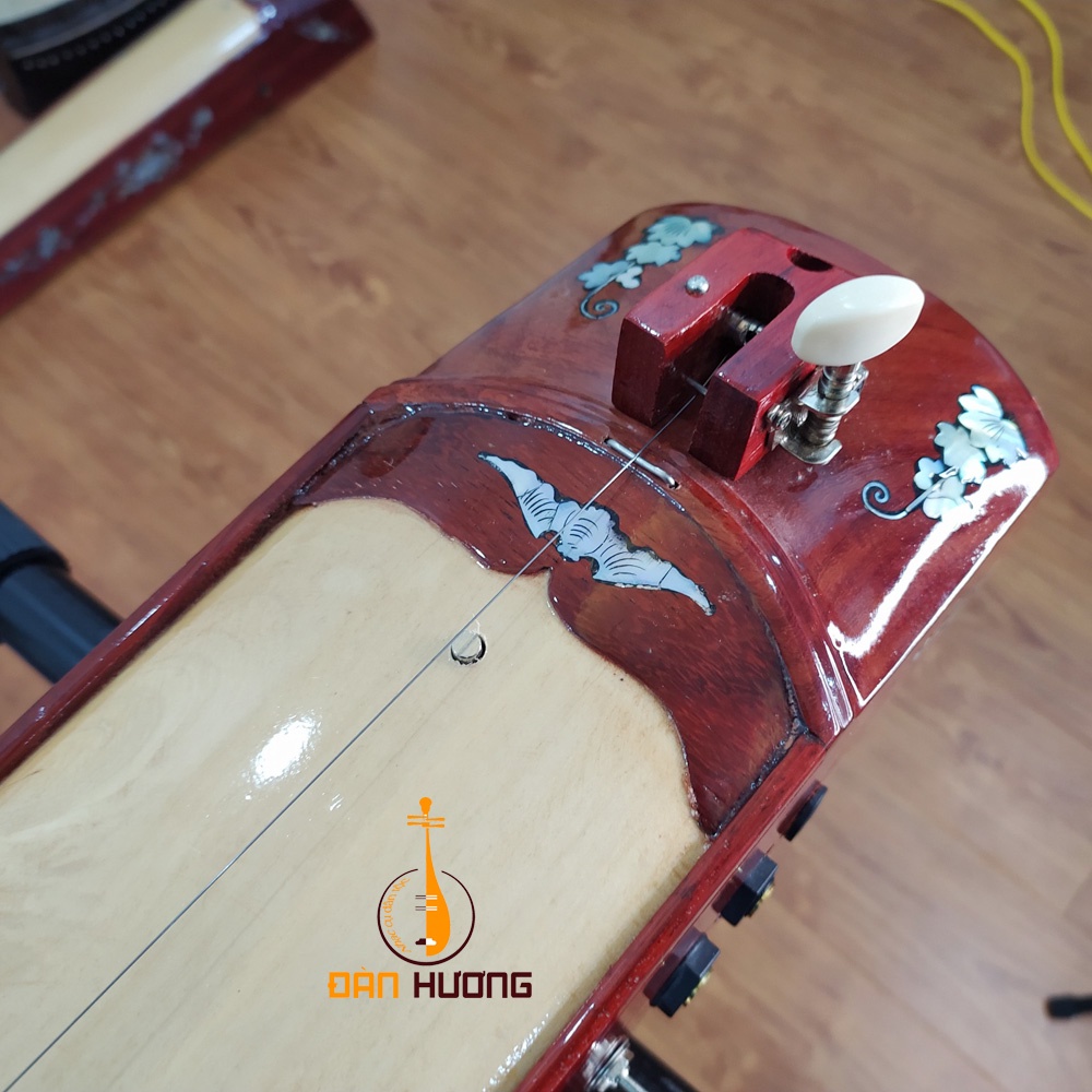 Đàn bầu LM199 chơi luôn không cần âm ly và loa