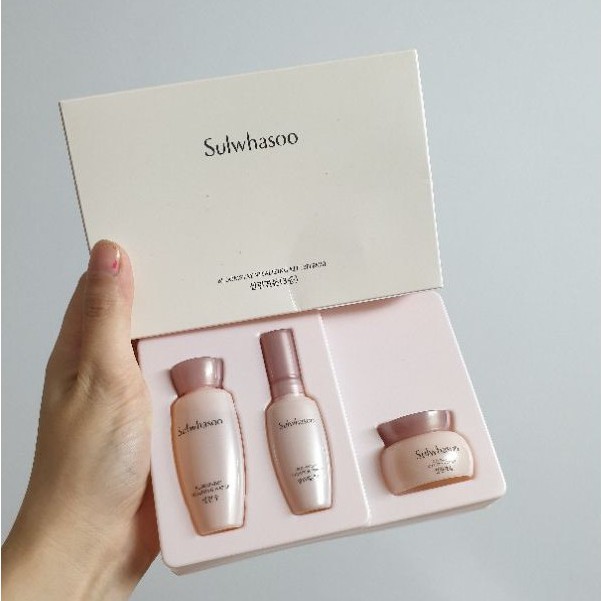 Bộ mỹ phẩm dưỡng da Sulwhasoo Bloomstay Vitalizing Kit 3 Items