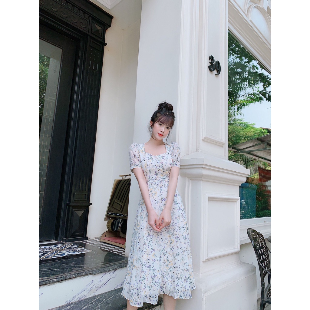 Váy xoè bổ mảnh hoạ tiết