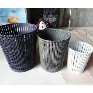 Xọt rác văn phòng giả mây