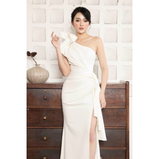 Đầm dạ hội lệch vai kèm tag cao cấp