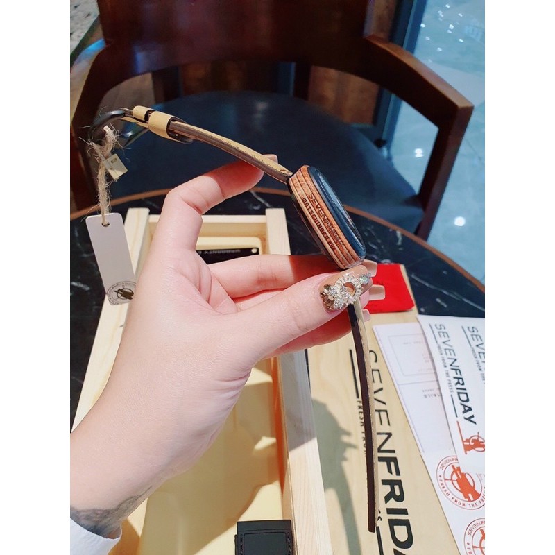 Đồng hồ nam SeVen dây da