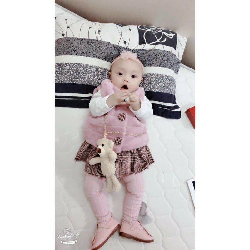 Áo gile liền chân váy kẻ kèm gấu hàng Quảng Châu