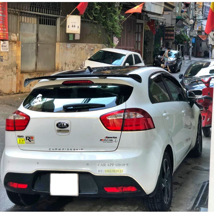 Đuôi  Gió thể thao Kia Rio Hatback Hàng Loại 1, Chất liệu nhựa  ABS