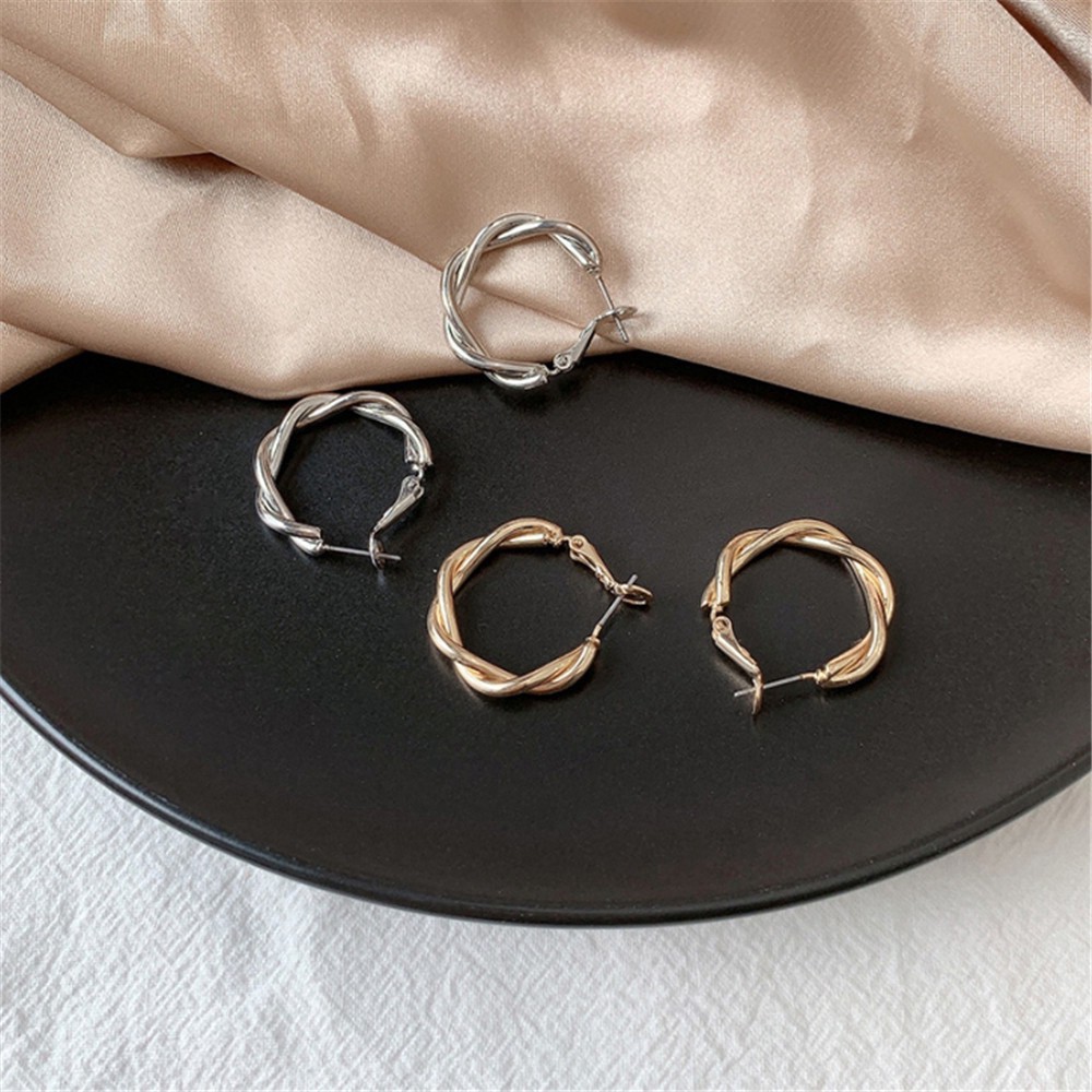 T4 Khuyên tai tròn bằng hợp kim cá tính đơn thuần cho phái nữ 45 9