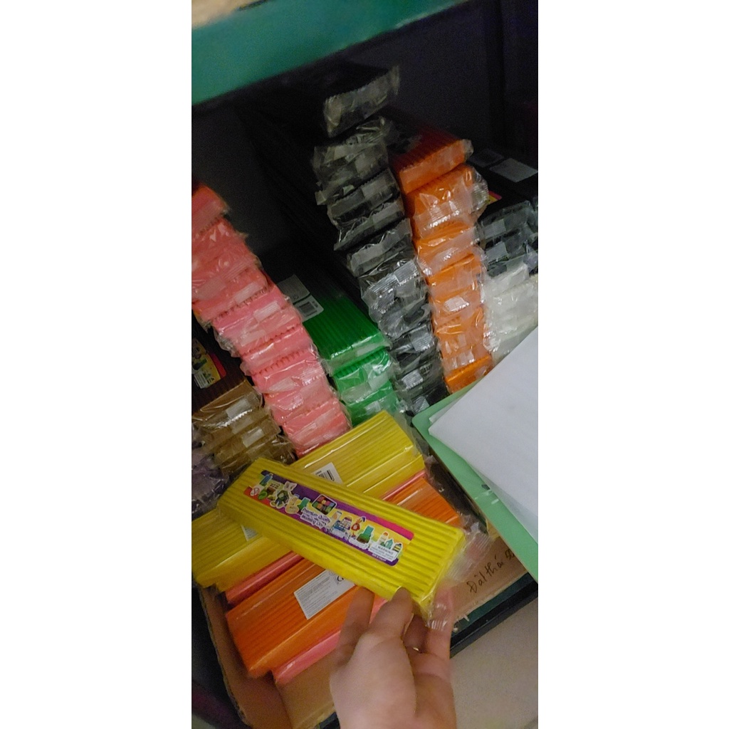 Đất nặn cân giá 1 kgkhách chọn màu