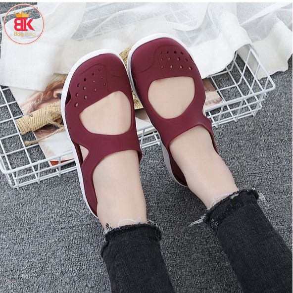 GIÀY NHỰA ĐI BIỂN, ĐI MƯA CHỐNG TRƠN TRƯỢT CAO CẤP SP53