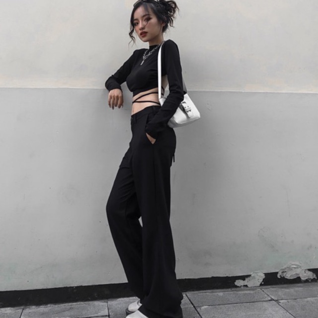 set áo hở lưng và quần tây đen