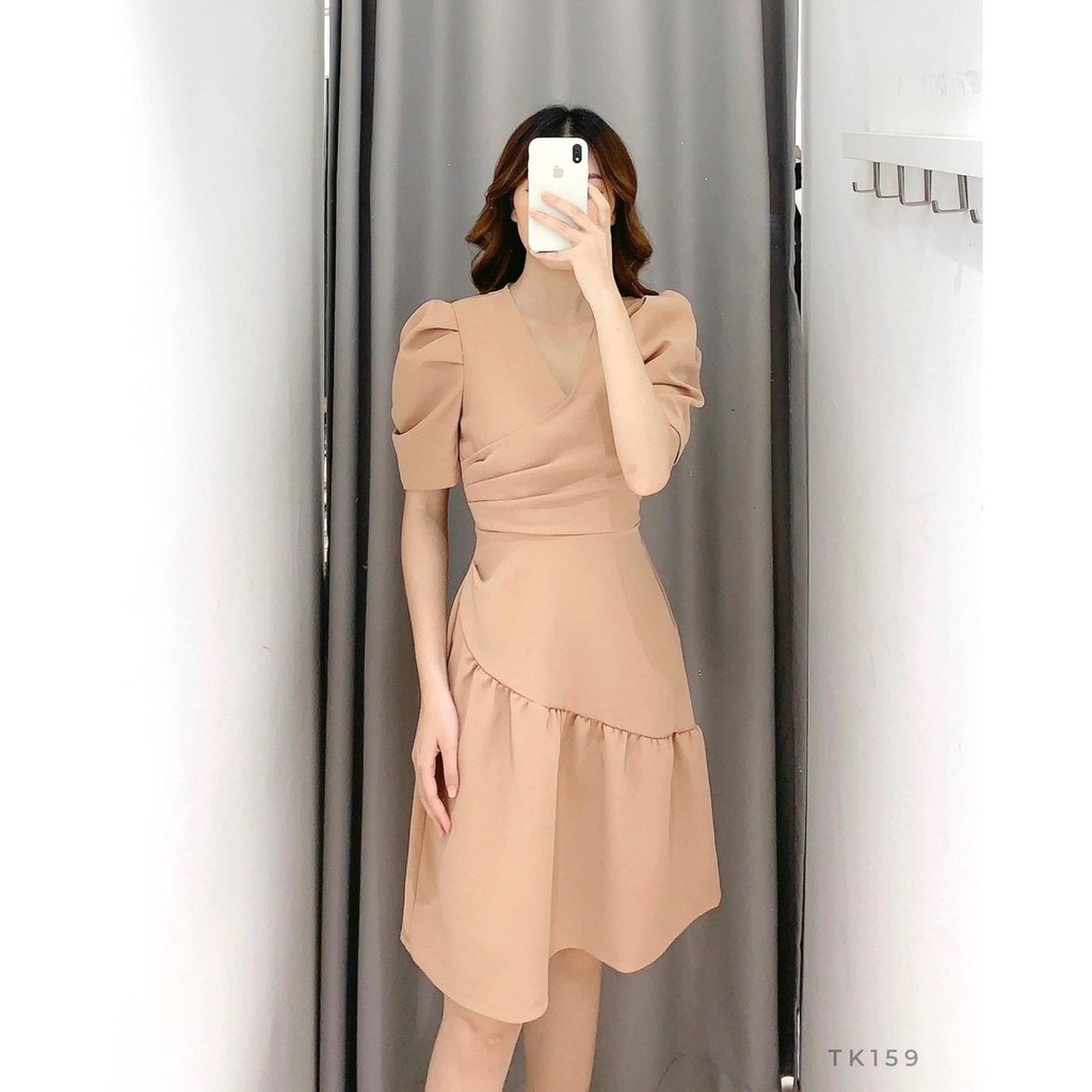 [Mã WASTMAY giảm 15% tối đa 30K đơn 150K] [HÀNG THIẾT KẾ CAO CẤP] Đầm Xòe Cổ V Xếp Li Công Sở Thanh Lịch | BigBuy360 - bigbuy360.vn