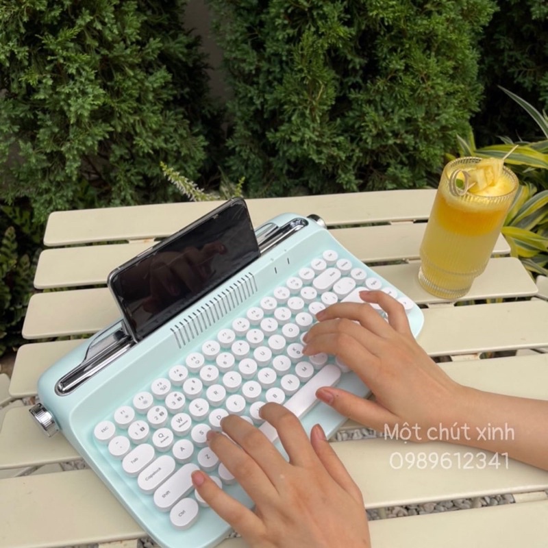 Bàn phím Retro-Keyboard Actto B303 kết nối bluetooth bản tiếng Anh - Một chút xinh