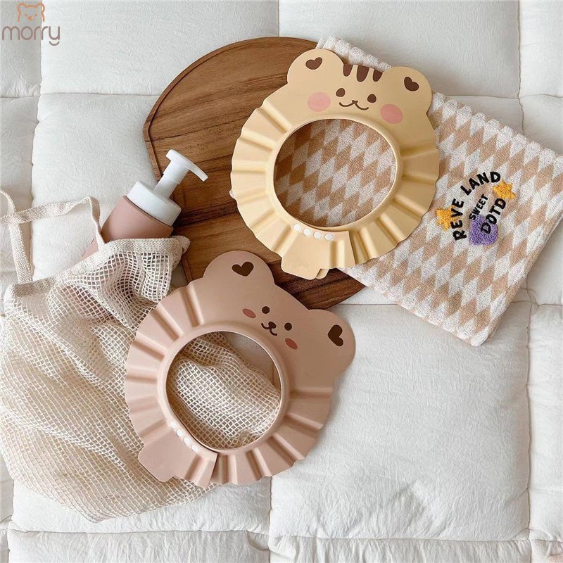 Mũ gội đầu chắn nước bảo vệ tai cho bé làm từ chất xốp dẻo PP có độ bền cao, tiện lợi cho mẹ