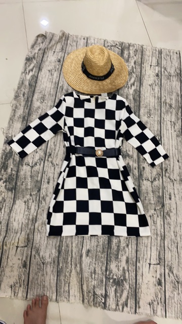 Đầm thiêt kế cao cấp kẻ ô trắng | BigBuy360 - bigbuy360.vn