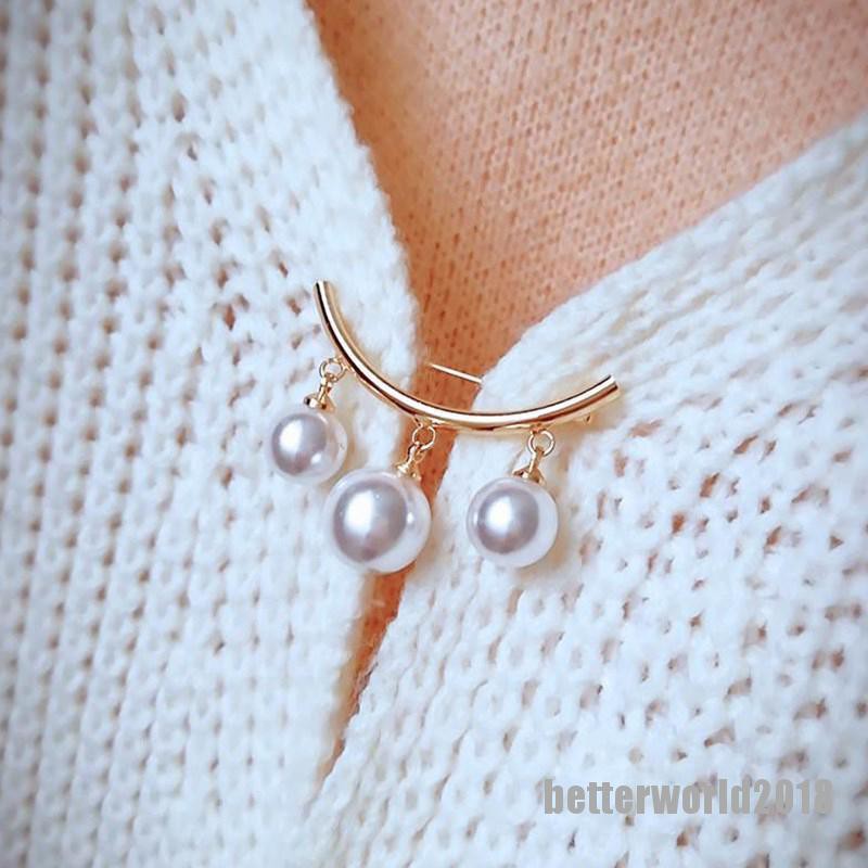 Ghim cài áo đính ngọc trai giả thiết kế tinh tế