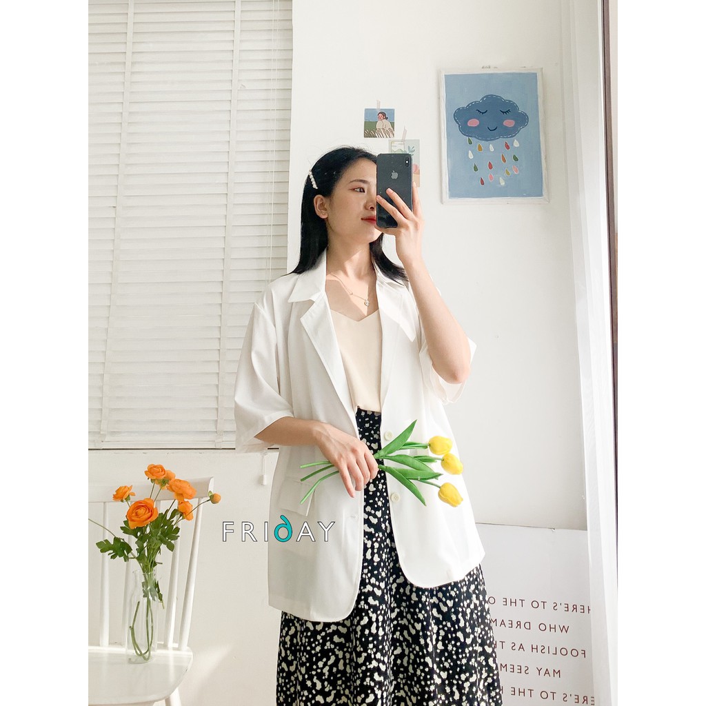 Áo blazer cộc tay 2 khuy Friday | BigBuy360 - bigbuy360.vn