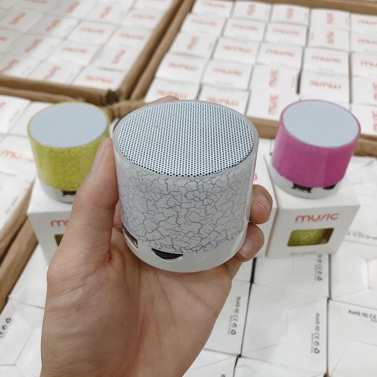 Loa bluetooh A9 mini tích hợp đèn LED cắm điện thoại máy tính