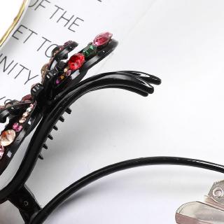 Kẹp tóc họa tiết hoa nhiều kiểu lựa chọn phong cách retro