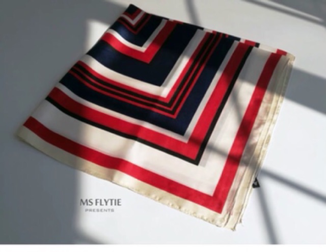 Khăn turban lụa vuông size 70x70cm in sọc đơn giản - Maben