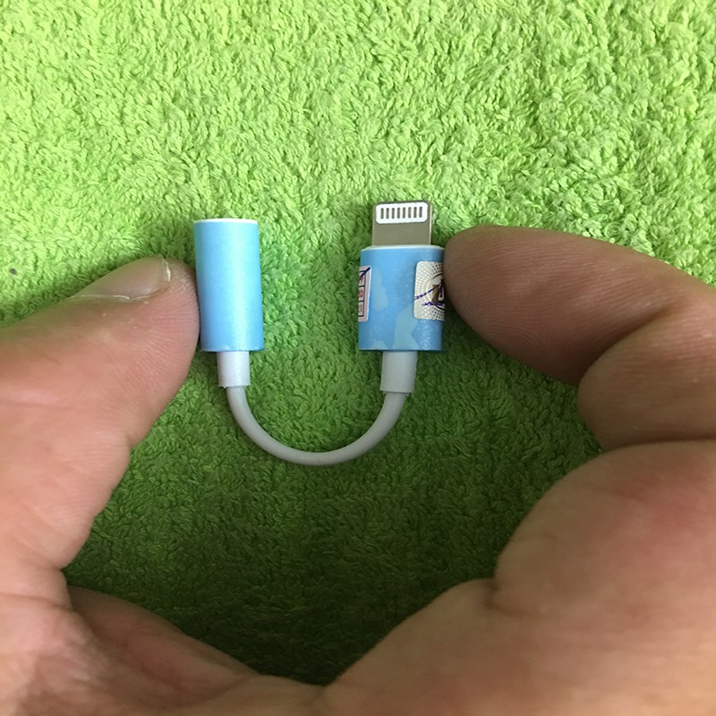Dây Cáp Chuyển Tai Nghe iPhone 7-7plus Jack chuyển tai nghe