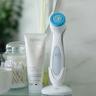 Bộ máy rửa mặt lumispa Nuskin