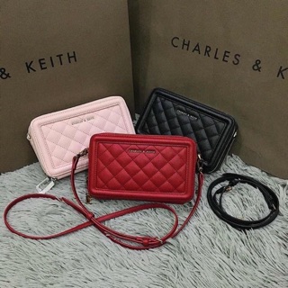 Túi charles and keith
