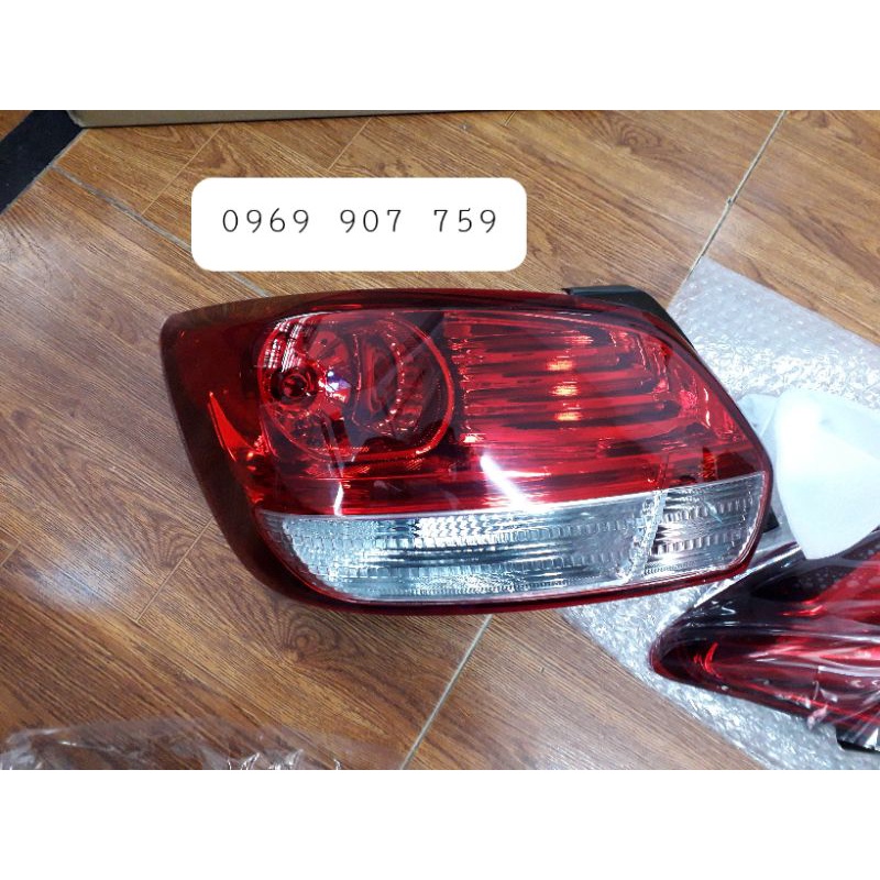 ĐÈN HẬU KIA SOLUTO