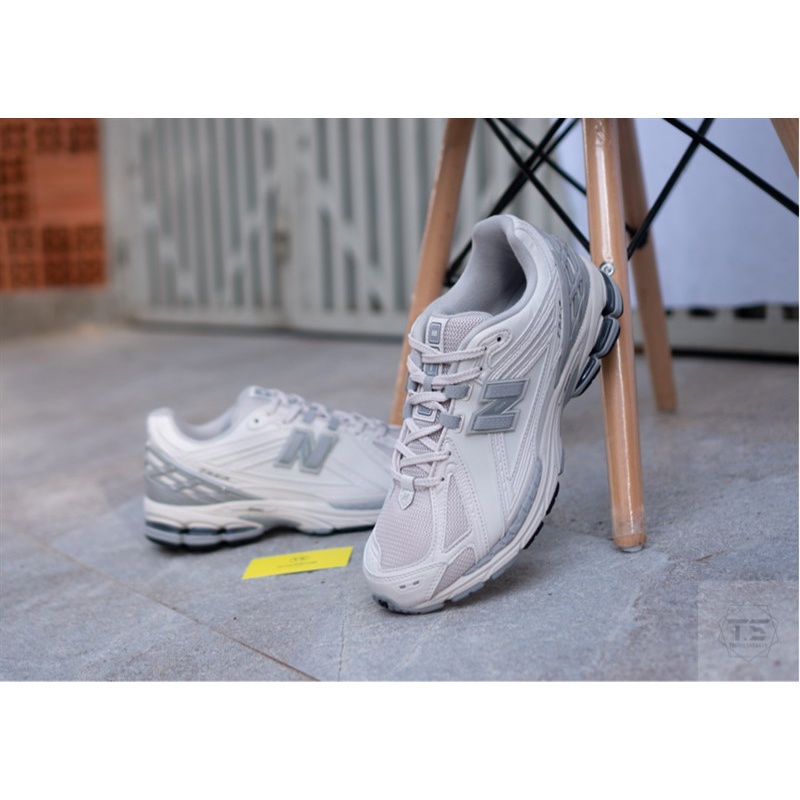 Giày New Balance 1906R Light Grey M1906RD