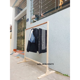 Kệ treo quần áo bằng gỗ