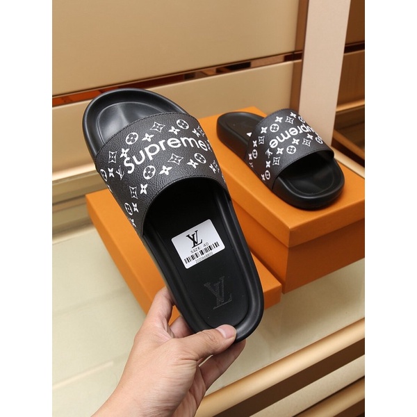 Dép nam quai ngang logo thương hiệu Louis Vuitton LV Supreme cao cấp