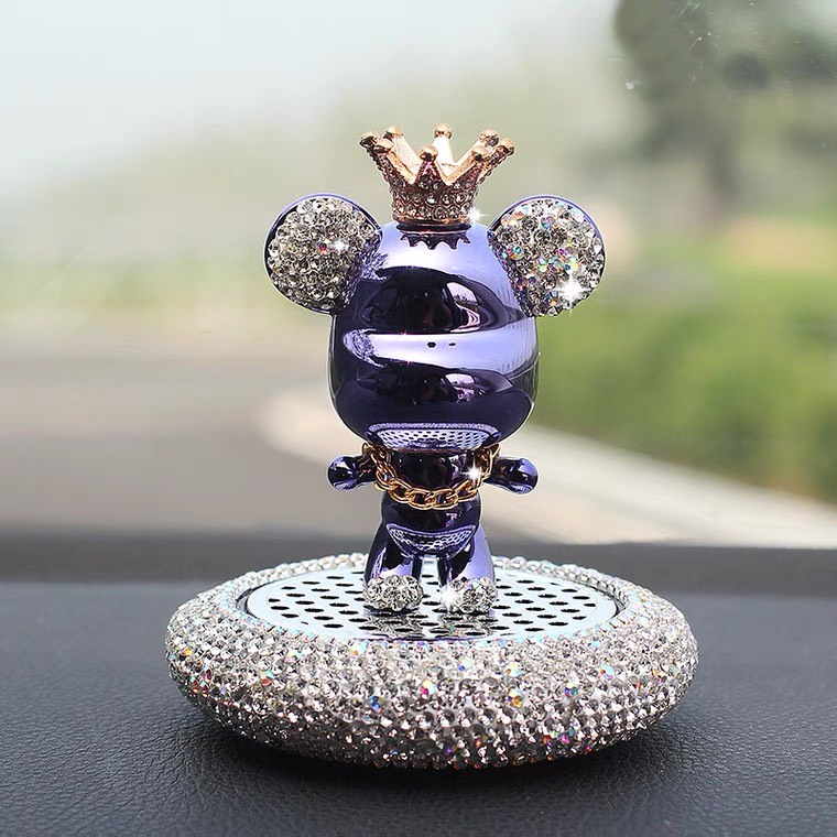 Bear Diamond Pefume Để Taplo Ô Tô , Trang Trí Taplo Xe Hơi BearBrick Sáp Thơm Cao Cấp