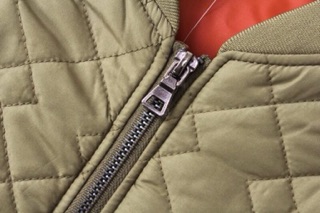 Áo bomber nữ trần trám (order quảng châu)