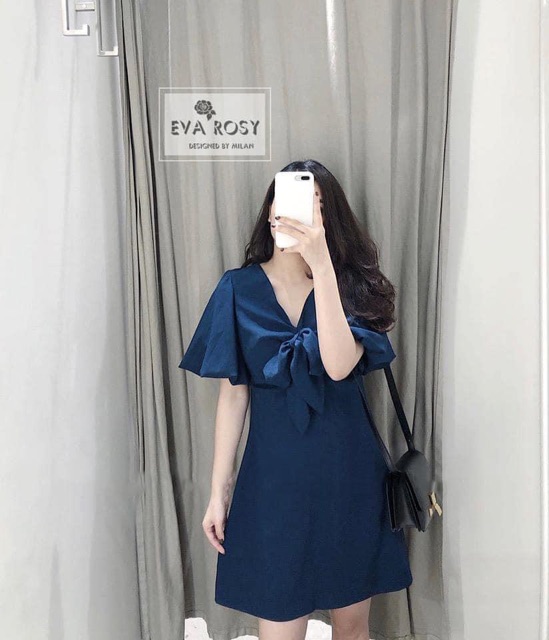 Váy tay bồng cổ nơ
