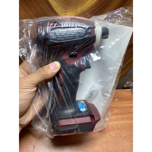 Máy vặn vít makita td172  body