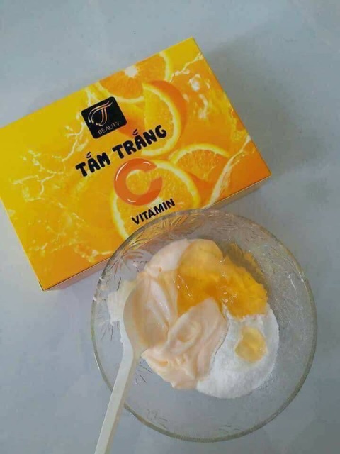 Tắm trắng vitamin C cam