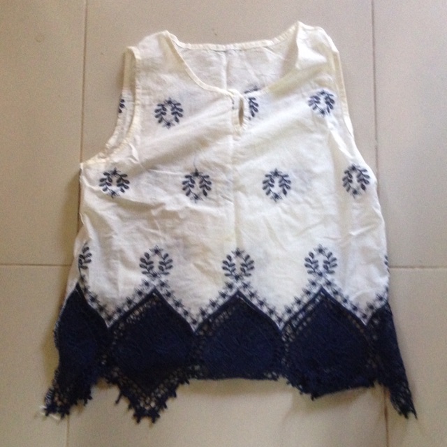 Áo croptop boho thanh lý