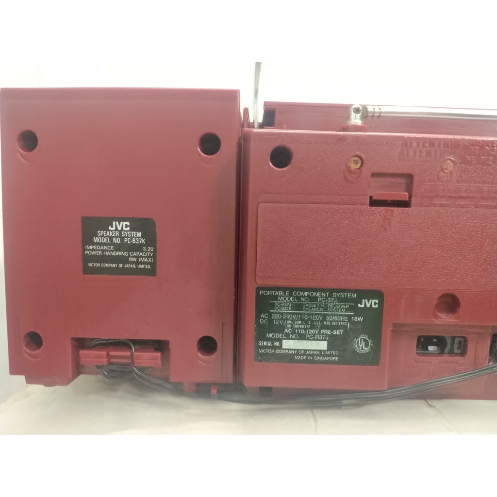 Radio cassette JVC PC-37 đồ cũ có đường line nghe tốt ok