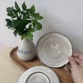 Dĩa gốm Nhật cho bàn ăn thêm xinh