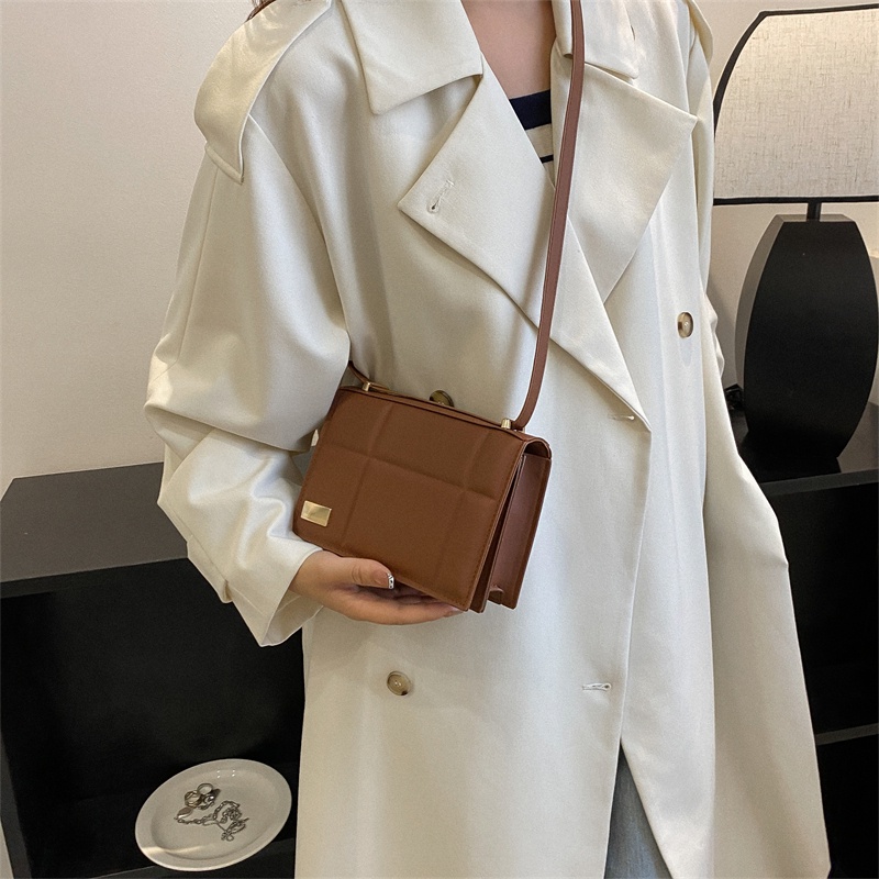 Túi đeo chéo hình vuông cỡ nhỏ thời trang xu hướng chất lượng cao