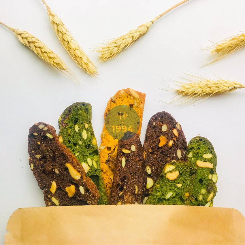 Bánh ăn kiêng Biscotti mix 5 vị 100gr 1994food - truyền thống, trà xanh, cacao, than tre, tắc hạt chia siêu | BigBuy360 - bigbuy360.vn