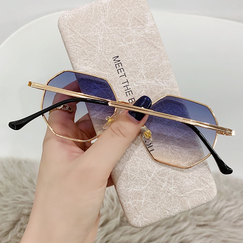 Kính Mát Thời Trang Cho Nam Nữ 2022