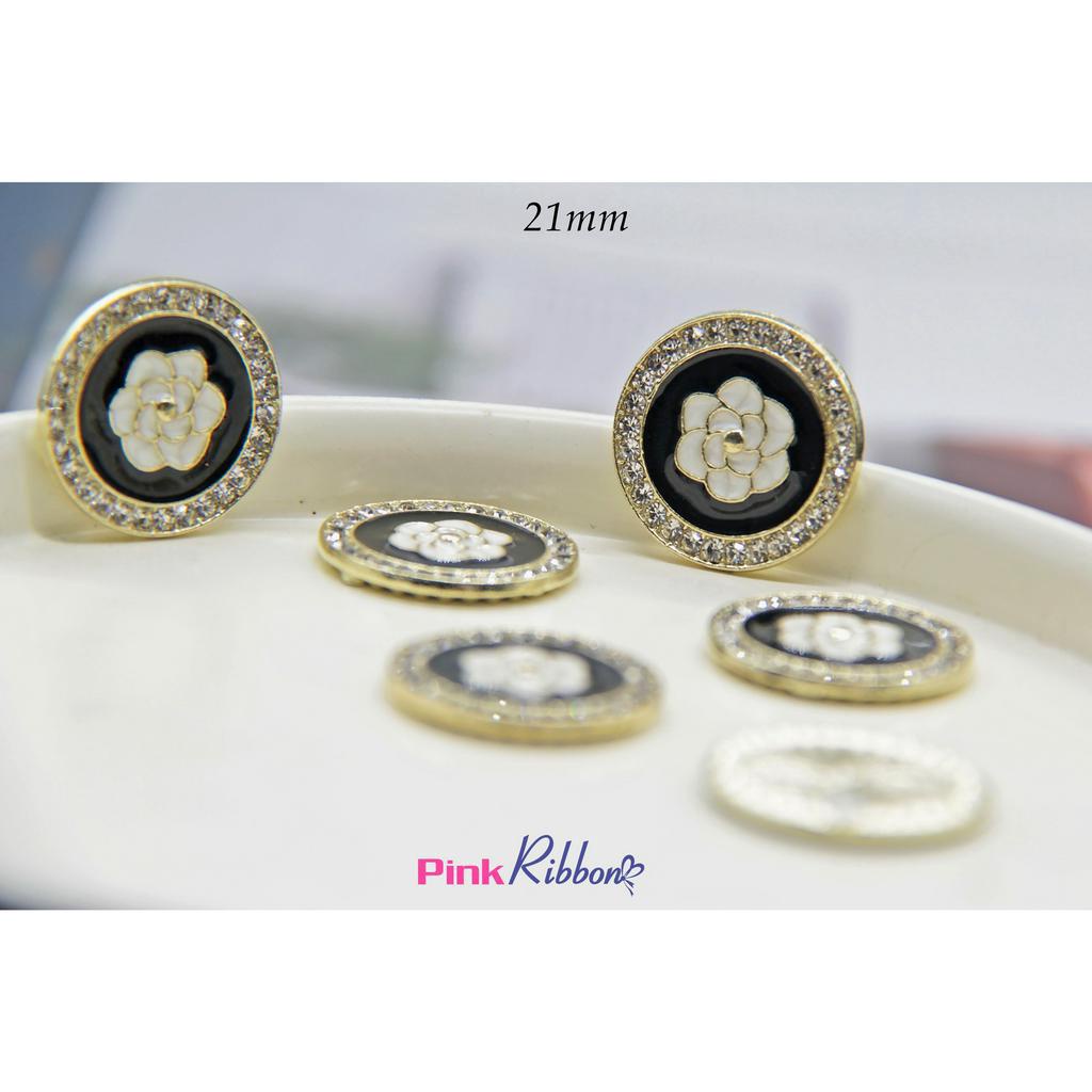 Charm hoa hồng viền đá nhí đường kính 2.1cm