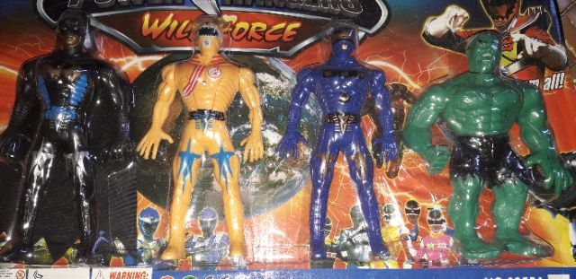 Sét 5 mô hình siêu Anh hùng bằng nhựa cao 15cm có đèn Led rất đẹp